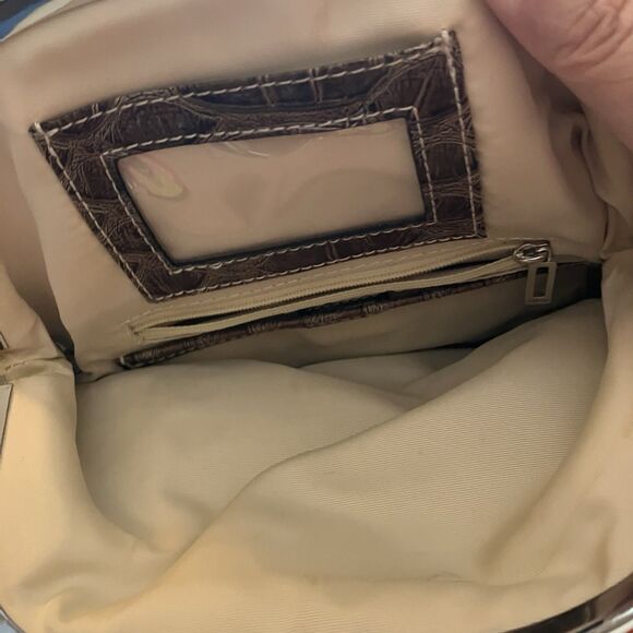 GUESS Faux Crocodile Leather Textured Wristlet Clutch Brown - Picture 9 of 10